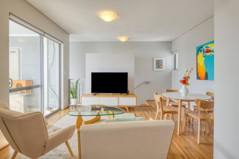 The Nordic Nook - A Relaxed Redcliffe Stay - Australian Directory 0