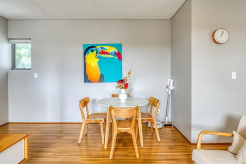 The Nordic Nook - A Relaxed Redcliffe Stay - Australian Directory 3