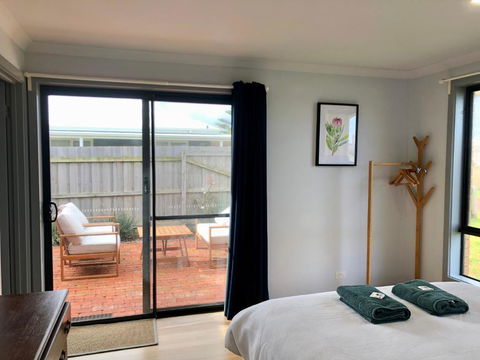 The Weekender - Australian Directory 2