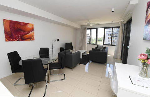 WATERFRONT DARWIN TROPICAL DELIGHT - Australian Directory 2