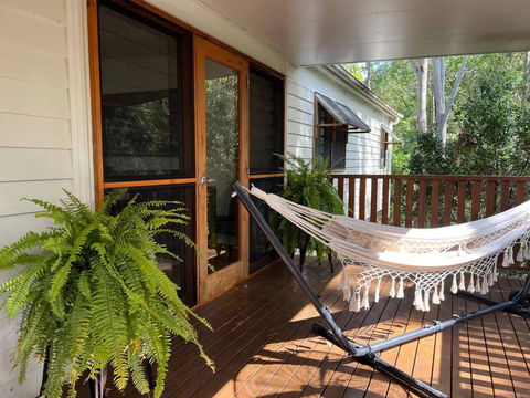 Wattle Bush Retreat - Australian Directory 2
