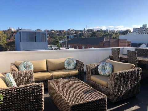 XQ Collection La Casa De Frida - Modern Studio With Balcony - Australian Directory 1
