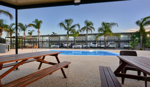 Westland Hotel Motel - Australian Directory 2