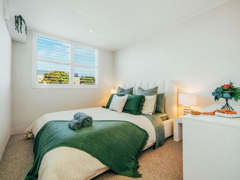XQ Collection Saltwater Bondi Beach - Australian Directory 2