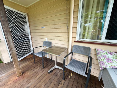 Zen Escape Guest House- Hidden Little Gem, Funky Corner, Boutique Granny Flat - Australian Directory 2