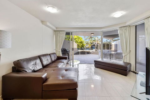 ZANZ205- Exclusive Outdoor Spa With Ocean Glimpses - Australian Directory 0