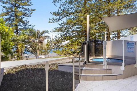 ZANZ205- Exclusive Outdoor Spa With Ocean Glimpses - Australian Directory 1