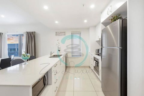 ZEN OCEAN BLISS - Cozy 2-BR/2-BA Sea View Retreat - Australian Directory 2