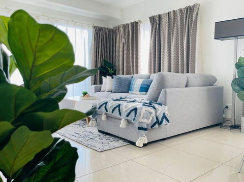 ZEN OCEAN BLISS - Cozy 2-BR/2-BA Sea View Retreat - Australian Directory 3