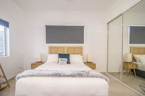 ZEN GARDEN - COZY 2-BR + Modern Design W/ Aircon - Australian Directory 1