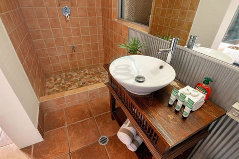 Zen Serene Seascape - Family Pool - BBQ - Markets - Australian Directory 1