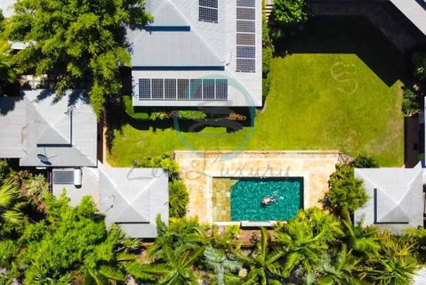 Zenhouse: 6-BR Balinese Tropical Oasis In Nightcliff Central - Australian Directory 0