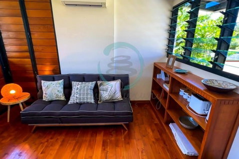 Zenhouse: 6-BR Balinese Tropical Oasis In Nightcliff Central - Australian Directory 2
