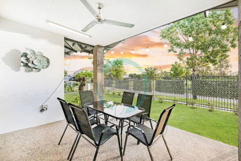 Zenhouse: Stylish Muirhead Home Near Park/Hospital - Australian Directory 1