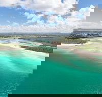 Deluxe Seaplane Tour Noosa to Glasshouse Adventure for 2 with Photobook - Australian Directory