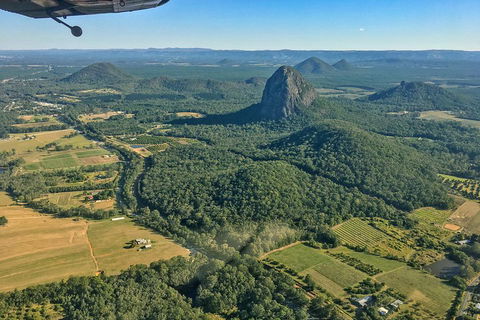 Deluxe Seaplane Tour Noosa To Glasshouse Adventure For 2 With Photobook - Australian Directory 4