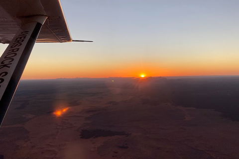 Scenic Flight: Lizard Safari - Australian Directory 2
