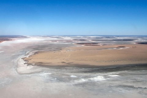 Scenic Flight: Lizard Safari - Australian Directory 4