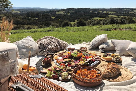 A Picnic In Byron Bay - Australian Directory 0