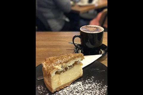 Adelaide City Highlights With Hahndorf And Mt. Lofty - Australian Directory 1
