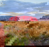 Uluru Ayers Rock Sunset with Outback Barbecue Dinner and Star Tour - Australian Directory