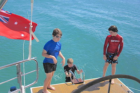Sailing Curlew Escape On Moreton Bay - Australian Directory 2
