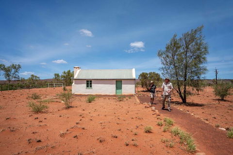 Private Cultural And Historical Painted Desert Tour In Hermannsburg - Australian Directory 1