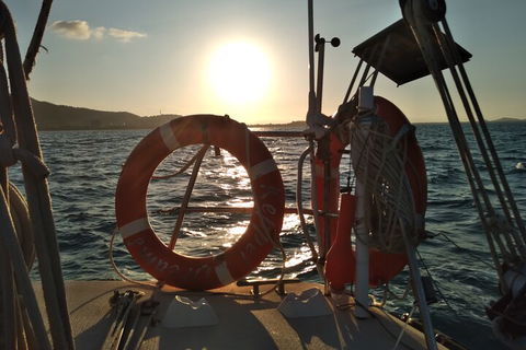 Townsville Small Group Early Morning Sailing Cruise Boat Tour Charter Hire - Australian Directory 0