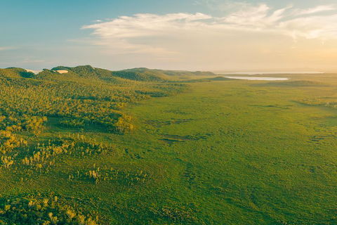 Cruise 'n' Canoe To Australia's Everglades - Australian Directory 1