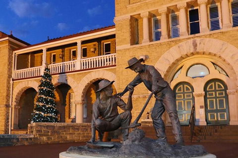 The Perth Mint: Guided Heritage Tour And Gold Pour - Australian Directory 3