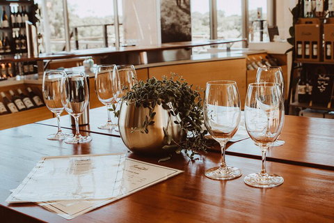 6 Day Esperance & Margaret River Adventure Tour - Australian Directory 2