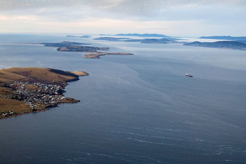 Hobart City Flight Including Mt Wellington And Derwent River - Australian Directory 1