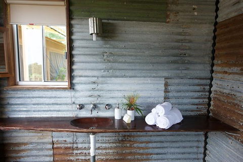 Slumber Safari At Werribee Open Range Zoo - Australian Directory 2