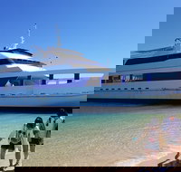 Moreton Island Day Trip Kayak Snorkel  Sandboard frm Brisbane or Gold Coast - Australian Directory