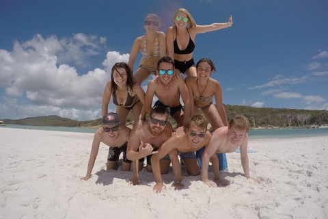 2-Day Whitsundays Sailing Adventure: SV Whitehaven - Australian Directory 2