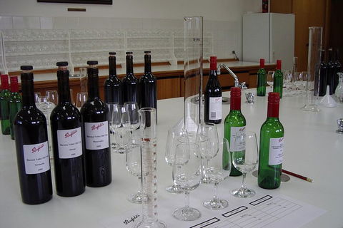 Penfolds Barossa Valley: Make Your Own Wine - Australian Directory 0