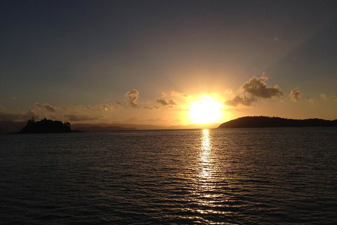 Sunset Sail In The Whitsundays - Australian Directory 4