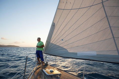 2-Night Cabin Charter Aboard Cruising Yacht Milady - Australian Directory 4