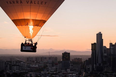 Melbourne Balloon Flight At Sunrise - Australian Directory 5