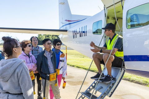 Scenic Flight - Great Barrier Reef, Heart Reef, Whitehaven Beach & Hill Inlet! - Australian Directory 1