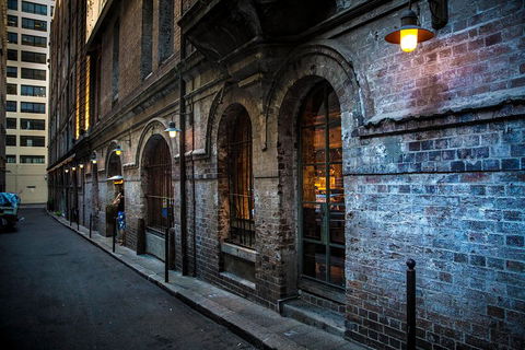 Explore Sydney's Secrets In A Series Of Fun Cryptic Clues - Australian Directory 1
