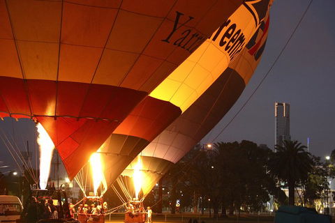 Melbourne Sunrise Balloon Flight & Champagne Breakfast - Australian Directory 2