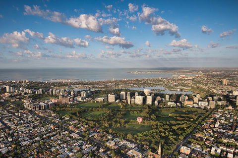 Melbourne Sunrise Balloon Flight & Champagne Breakfast - Australian Directory 3