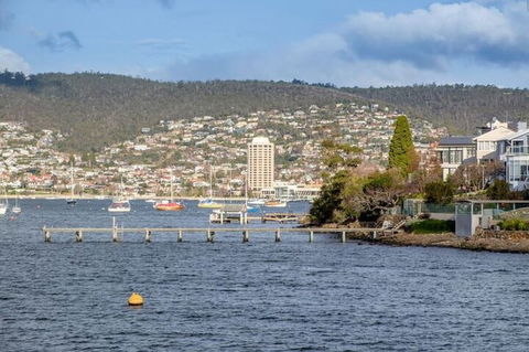 Derwent River Historic Harbour Cruise From Hobart - Australian Directory 5